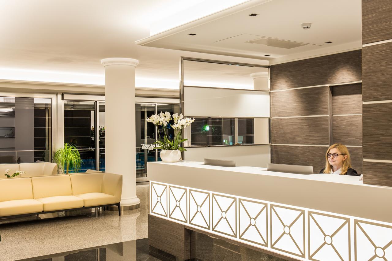 Hotel Imperial Сан-Бенедетто-дель-Тронто Экстерьер фото