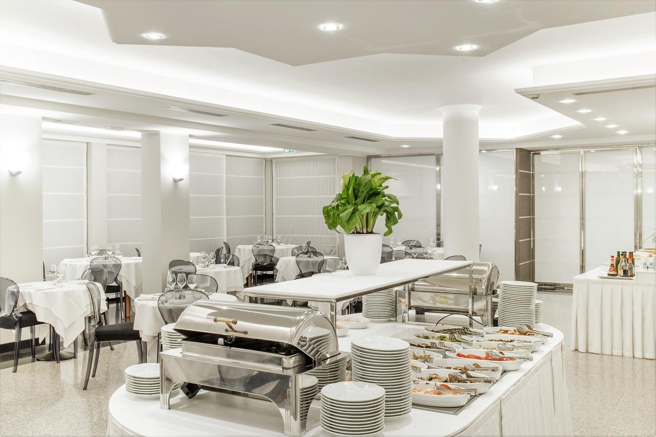 Hotel Imperial Сан-Бенедетто-дель-Тронто Экстерьер фото