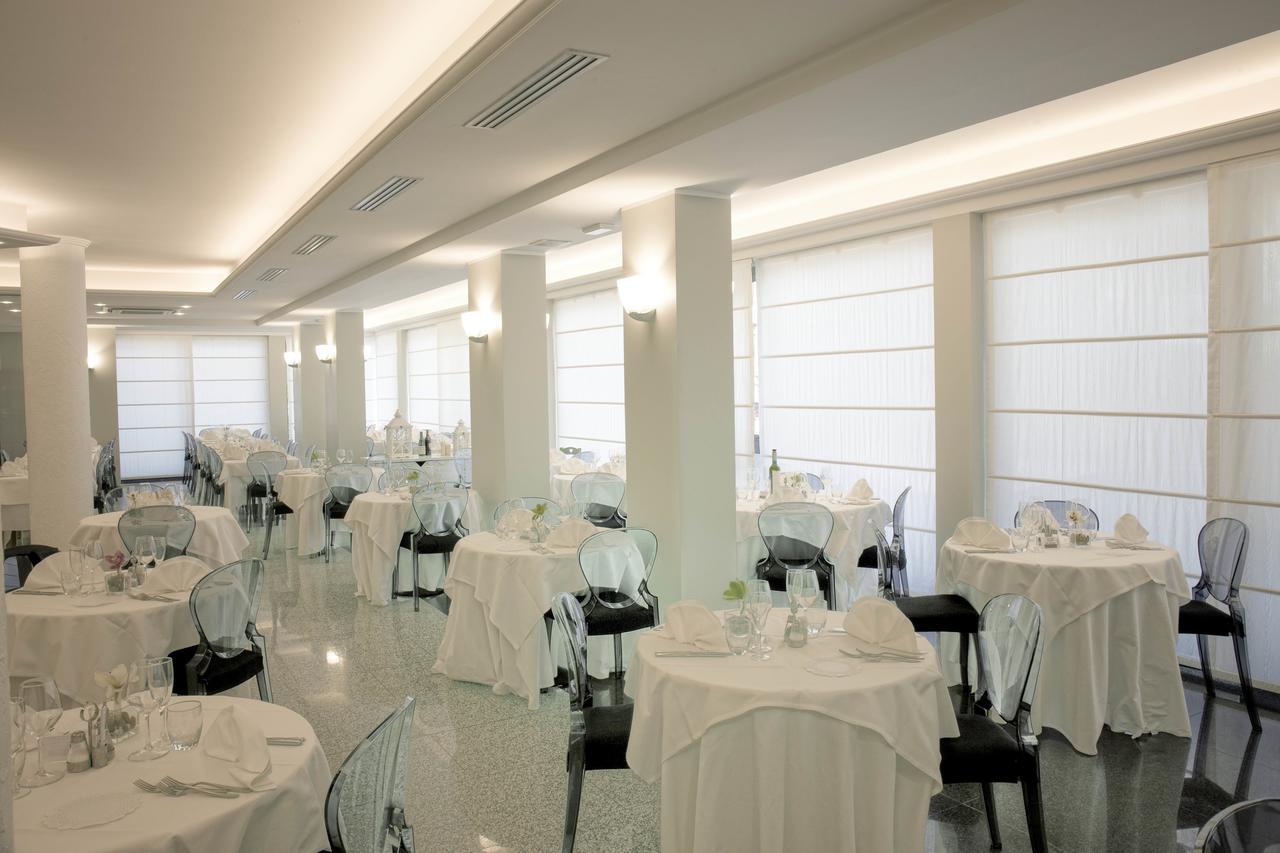 Hotel Imperial Сан-Бенедетто-дель-Тронто Экстерьер фото